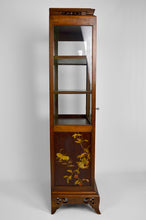 将图片加载到图库查看器,Vitrine japonisante à panneaux marquetés, attribuée à Perret et Vibert, circa 1880