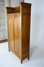 将图片加载到图库查看器,Armoire Art Nouveau marquetée en acajou, vers 1910