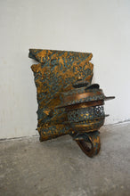 Загрузить изображение в средство просмотра галереи, Paire d'appliques en fer forgé patiné