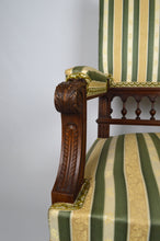 将图片加载到图库查看器,Fauteuil Néo-Renaissance en noyer à têtes de lions