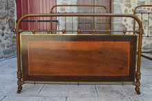 将图片加载到图库查看器,Paire de lits jumeaux Art Nouveau en fer forgé et bois, vers 1910