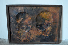 将图片加载到图库查看器,Portrait de Femmes Africaines en cuivre par Tshiasuma, 1984