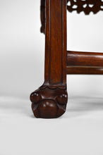 将图片加载到图库查看器,Sellette Asiatique sculptée de Démons et Baies, vers 1890