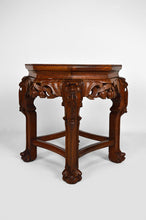 将图片加载到图库查看器,Sellette Asiatique sculptée de Démons et Baies, vers 1890