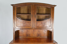 将图片加载到图库查看器,Buffet Art Nouveau en chêne et loupe d'orme, modèle aux coings