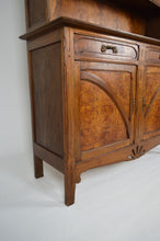 将图片加载到图库查看器,Buffet Art Nouveau en chêne et loupe d'orme, modèle aux coings