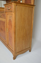 将图片加载到图库查看器,Buffet Art Nouveau en chêne et loupe, modèle au platane