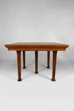 将图片加载到图库查看器,Table Art Nouveau à 5 pieds en noyer par G. E. Nowak, vers 1905