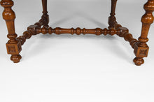 将图片加载到图库查看器,Fauteuil Louis XIII en cuir et noyer sculpté