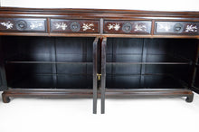 将图片加载到图库查看器,Enfilade en bois marqueté de Nacre, Asie, milieu XXe