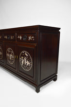 将图片加载到图库查看器,Enfilade en bois marqueté de Nacre, Asie, milieu XXe
