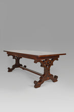 将图片加载到图库查看器,Table Anglaise Neogothique en acajou vers 1840