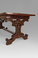 将图片加载到图库查看器,Table Anglaise Neogothique en acajou vers 1840