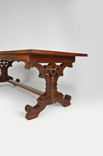 将图片加载到图库查看器,Table Anglaise Neogothique en acajou vers 1840