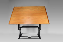 将图片加载到图库查看器,Table d'architecte industrielle ajustable en fonte, circa 1900