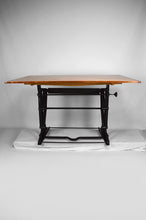 将图片加载到图库查看器,Table d'architecte industrielle ajustable en fonte, circa 1900
