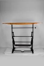 将图片加载到图库查看器,Table d'architecte industrielle ajustable en fonte, circa 1900