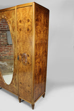 将图片加载到图库查看器,Armoire Art Déco par les Ateliers Gauthier-Poinsignon en noyer, circa 1920-1930