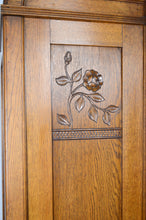将图片加载到图库查看器,Armoire Art Nouveau en chêne massif sculpté, France, circa 1910