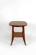 Lade das Bild in den Galerie-Viewer, Guéridon "Olga" par Louis Majorelle en acajou, France, circa 1900