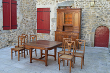 将图片加载到图库查看器,Buffet + Table Art Nouveau en noyer sculpté, circa 1900