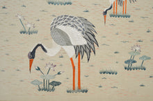 将图片加载到图库查看器,Tapisserie encadrée en soie brodée, Vietnam, vers 1930