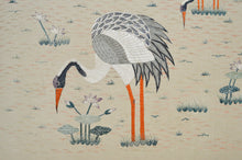 将图片加载到图库查看器,Tapisserie encadrée en soie brodée, Vietnam, vers 1930