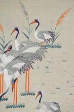 将图片加载到图库查看器,Tapisserie encadrée en soie brodée, Vietnam, vers 1930