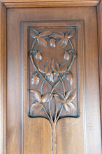 将图片加载到图库查看器,Buffet 2 corps Art Nouveau en noyer sculpté avec vitrail et miroir, circa 1910