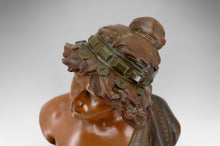 将图片加载到图库查看器,Buste de Judith en terre cuite par Ricardo Aurilli, circa 1900-1910