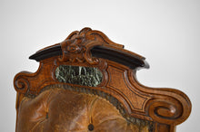 Загрузить изображение в средство просмотра галереи, Chaise d'apparat d'époque Napoléon III en noyer, cuir et marbre, circa 1860
