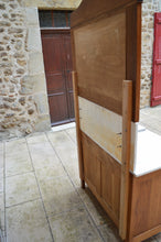 将图片加载到图库查看器,Commode Coiffeuse Art Nouveau en chêne sculpté, France, circa 1910