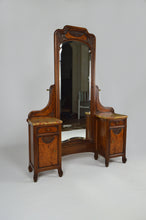 将图片加载到图库查看器,Chambre Art Nouveau en noyer sculpté à thème floral et loupe, 5 éléments