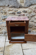 将图片加载到图库查看器,Chambre Art Déco en noyer sculpté de fleurs, vers 1920, 5 éléments