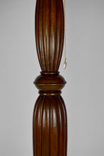 将图片加载到图库查看器,Lampadaire Art Deco en bois sculpté et opaline, France, circa 1925