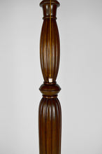 将图片加载到图库查看器,Lampadaire Art Deco en bois sculpté et opaline, France, circa 1925