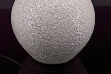 将图片加载到图库查看器,Lampe en céramique blanche style Besnard, circa 1930