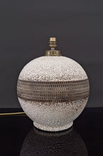 将图片加载到图库查看器,Lampe ronde en céramique style Besnard, circa 1930