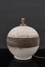 将图片加载到图库查看器,Lampe ronde en céramique style Besnard, circa 1930