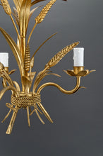 Load image into Gallery viewer, Suspension dorée aux épis de blé, circa 1960
