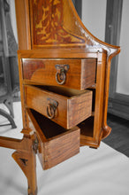 将图片加载到图库查看器,Coiffeuse / Paravent Art Nouveau à miroirs avec marqueterie, 1901