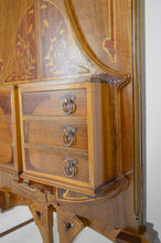 将图片加载到图库查看器,Coiffeuse / Paravent Art Nouveau à miroirs avec marqueterie, 1901