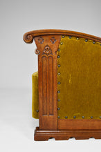 将图片加载到图库查看器,Paire de fauteuils club gothiques en chêne sculpté, vers 1900