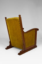 将图片加载到图库查看器,Paire de fauteuils club gothiques en chêne sculpté, vers 1900