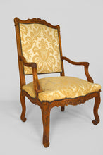 将图片加载到图库查看器,Paire de fauteuils style Louis XV en chêne sculpté
