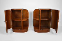 将图片加载到图库查看器,Paire de chevets Art Déco Moderniste en acajou, France, circa 1930