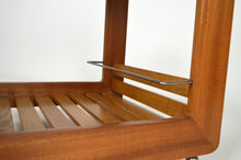 将图片加载到图库查看器,Desserte scandinave en teck avec plateau miroir, vers 1970