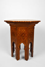 将图片加载到图库查看器,Table à thé Mauresque marquetée, Maroc, circa 1900