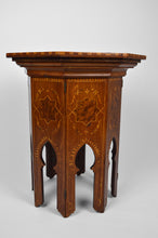 将图片加载到图库查看器,Table à thé Mauresque marquetée, Maroc, circa 1900