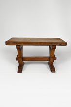 Charger l'image dans la galerie, Table basse / petit banc rustique type monastère en chêne